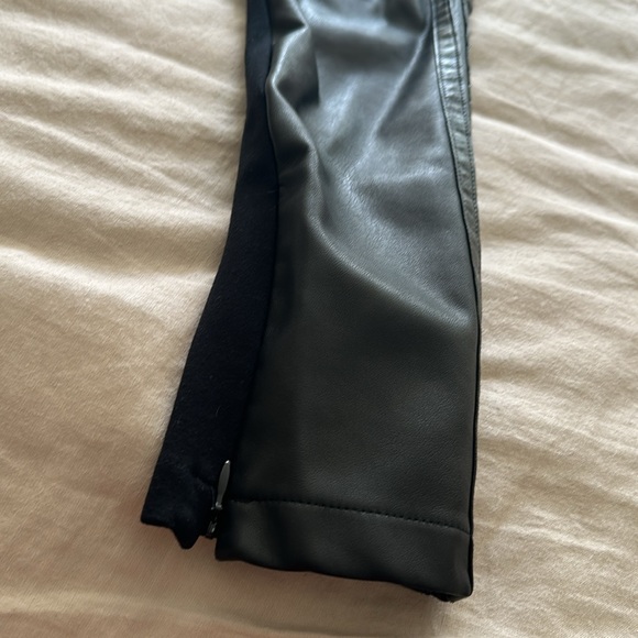 Black pleather leggings with drawstring - Picture 3 of 5